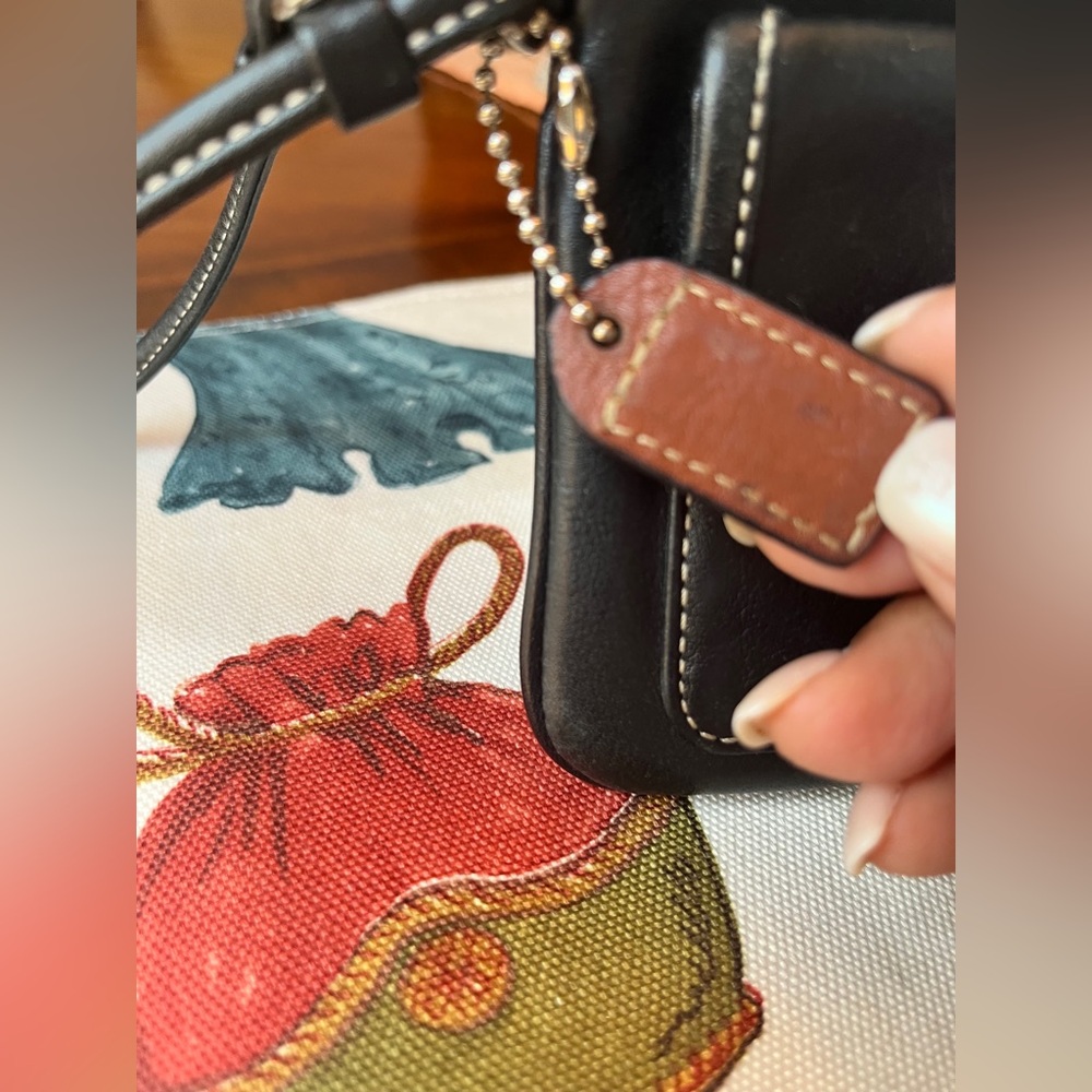 Coach Vintage Soho Small Black Leather Clutch/Wristlet (GUC) - Picture 5 of 10